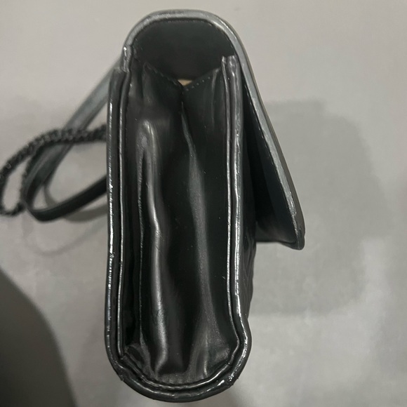 Tory Burch Black Matte Fleming Convertible Bag - Picture 5 of 10